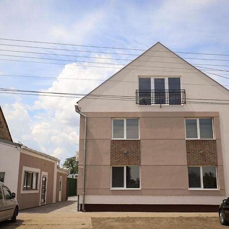 Domacin Komsijska Gostiona Zrenjanin Ngoại thất bức ảnh